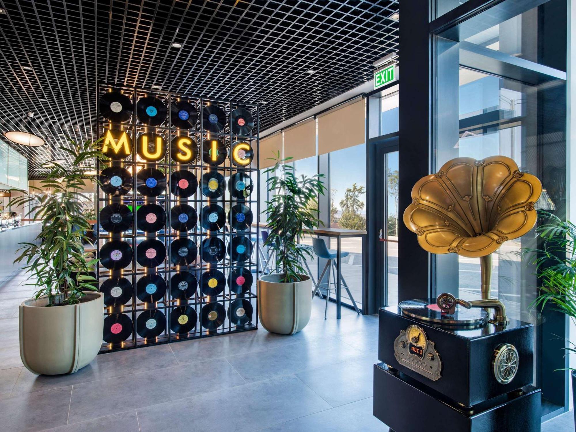 Ibis Tbilisi Airport酒店 外观 照片